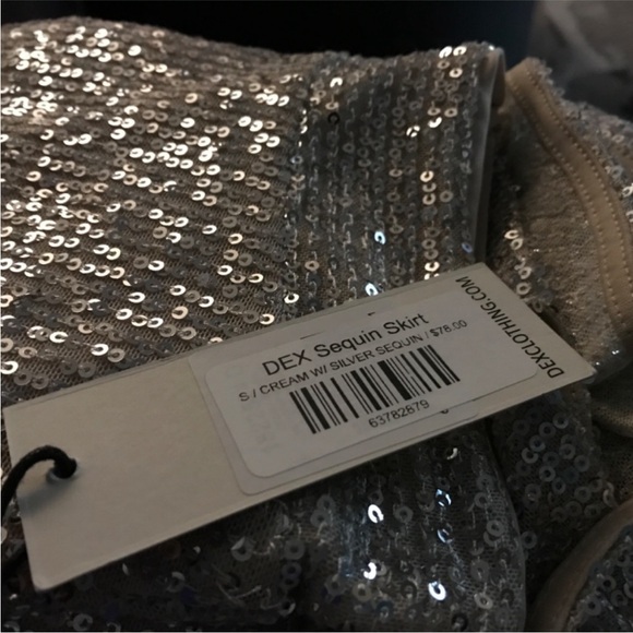 DEX champagne sequin skirt - Picture 4 of 9